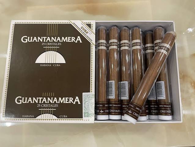 Guantanamera Cristales 25 – Mild Cuban Cigars Box